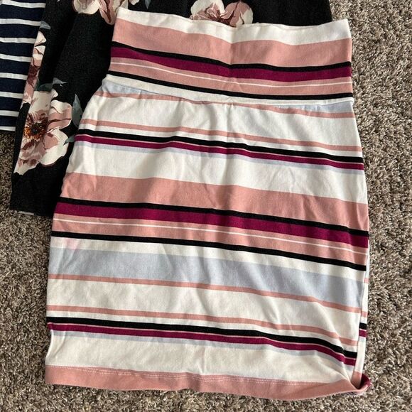 3 Skirts - Picture 3 of 6